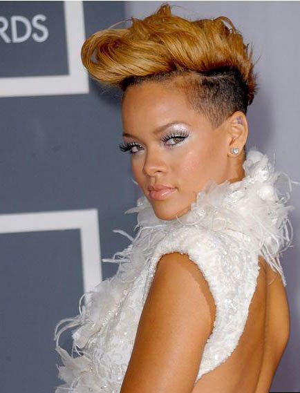 rihanna hairstyles 2011 pictures. from Rihanna+haircut+2011